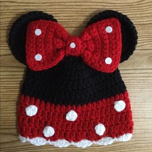 Minnie Mouse crochet hat teen & adult size
